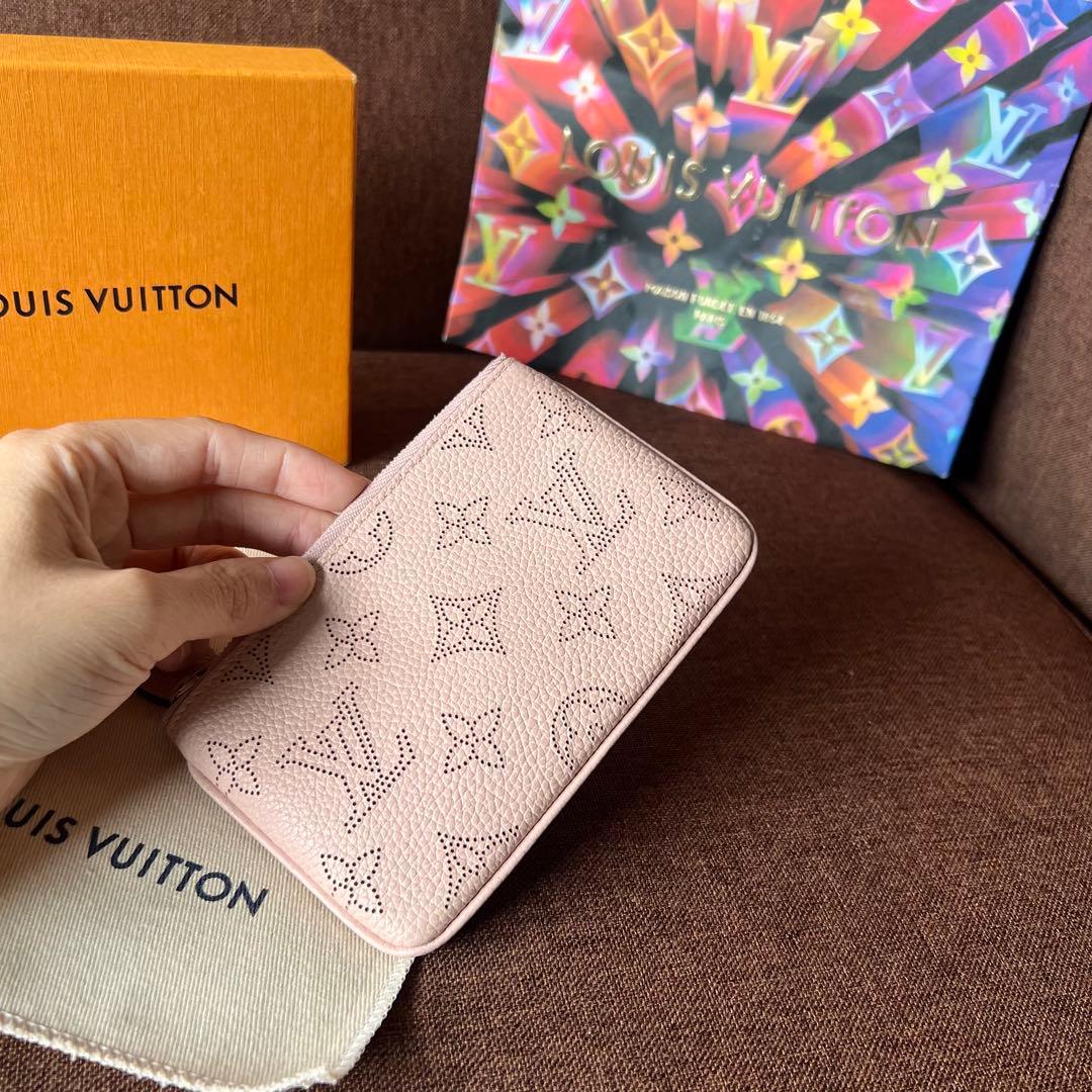 ルイヴィトン　モノグラム マヒナ ケース 小銭入れ ピンク