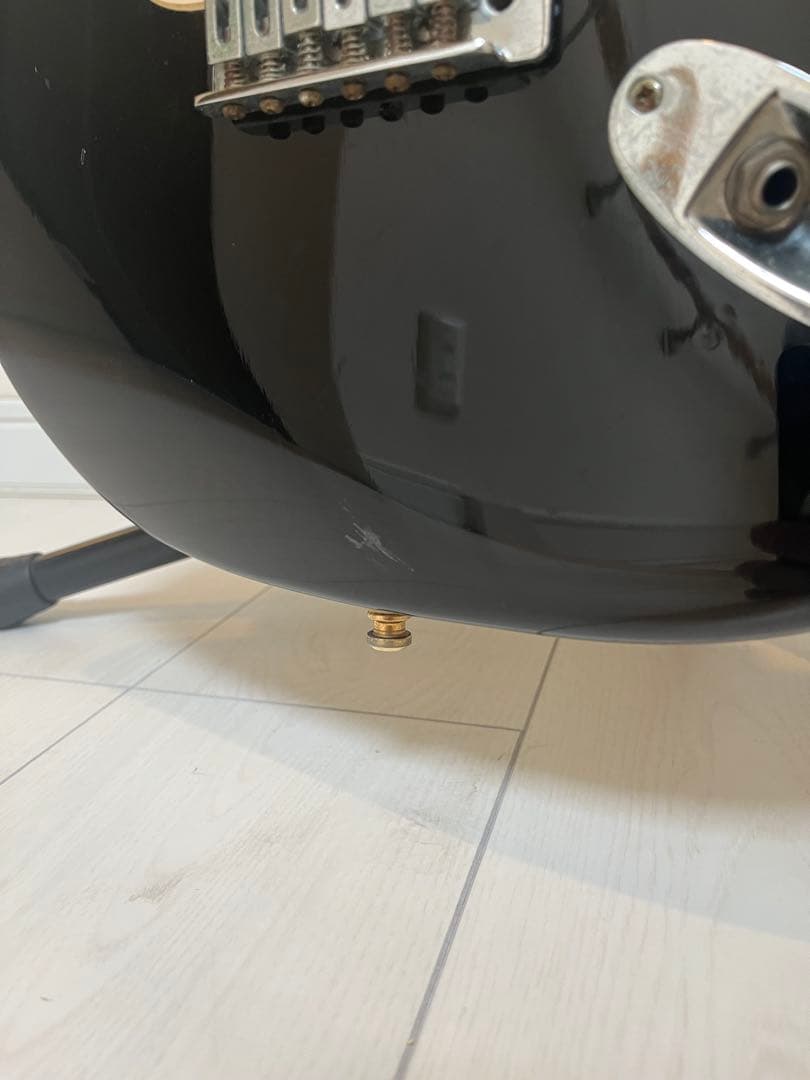 Squier スクワイヤー ストラトキャスター 黒 ブラック エレキギター