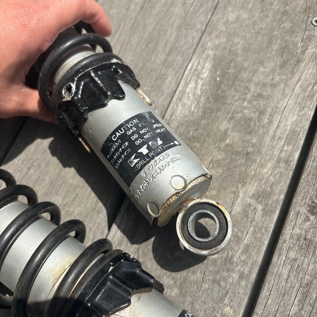 KYB カヤバ サスペンション ゼファーχ