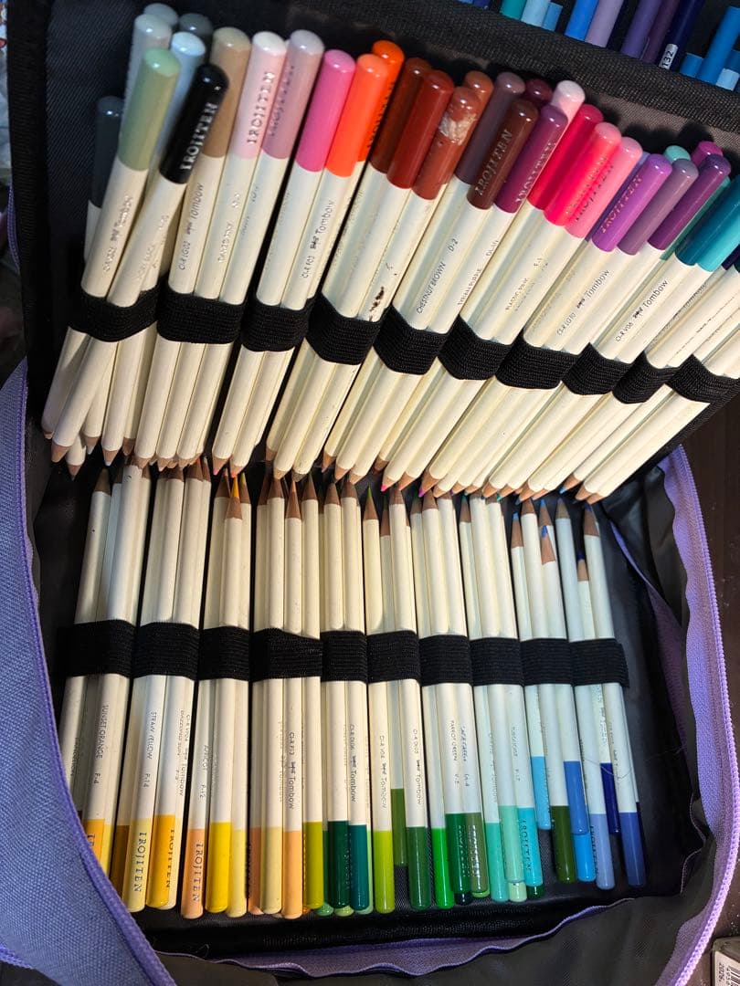 ホルベイン　プリシモ　ユニ　色辞典　色鉛筆&ぬりえ本