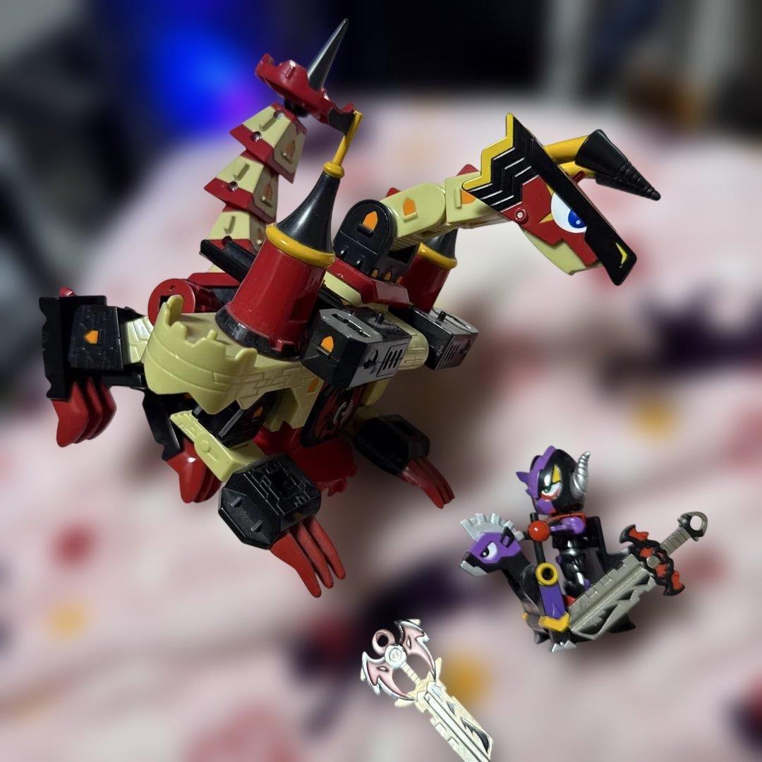 超希少 キーボッツ　封印城の秘密　ダークドラゴンキャッスル&マティウスボッツ