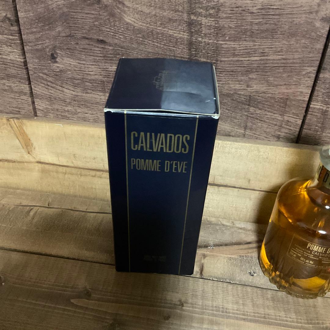 カルヴァドス　ポム・ド・イブ　古酒果実入ブランデー