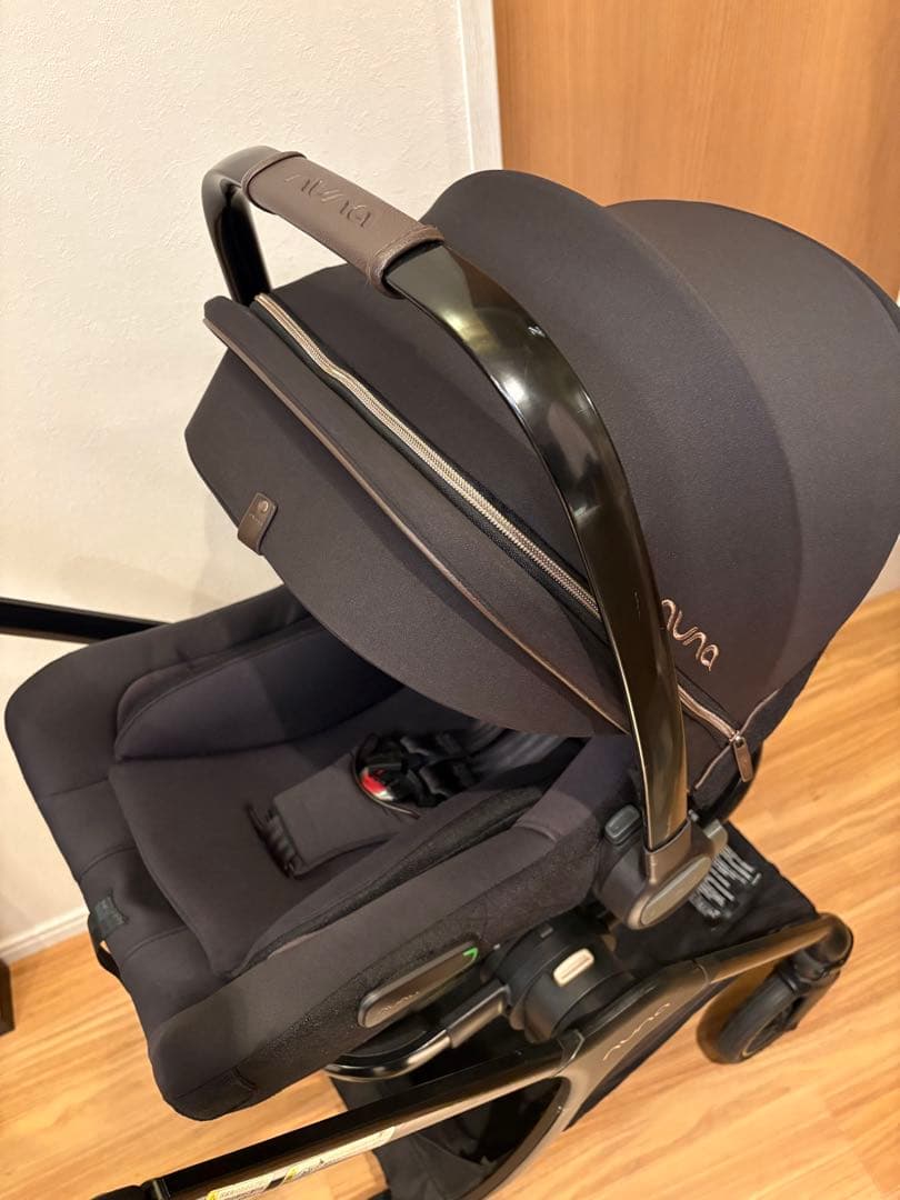 ISOFIX対応 nuna PIPA next Nとbase nextのセット