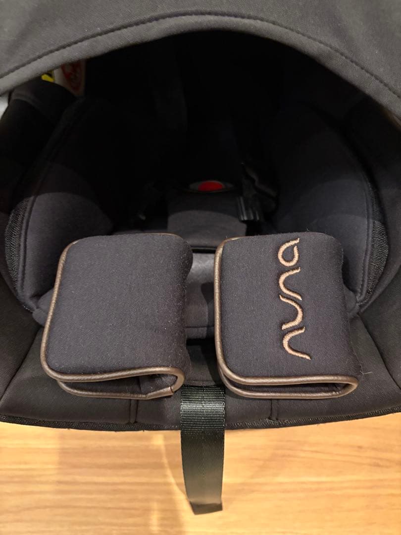 ISOFIX対応 nuna PIPA next Nとbase nextのセット