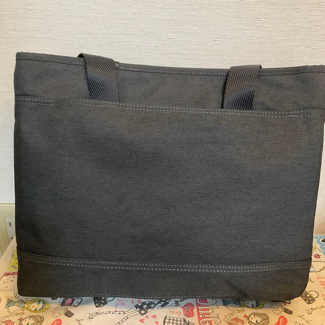 TUMI トートバッグ　グレー　ほぼ未使用