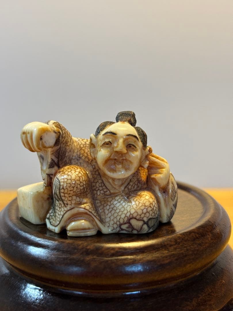 【最終値下げ】時代提物 根付 天然素材　骨董　　銘あり