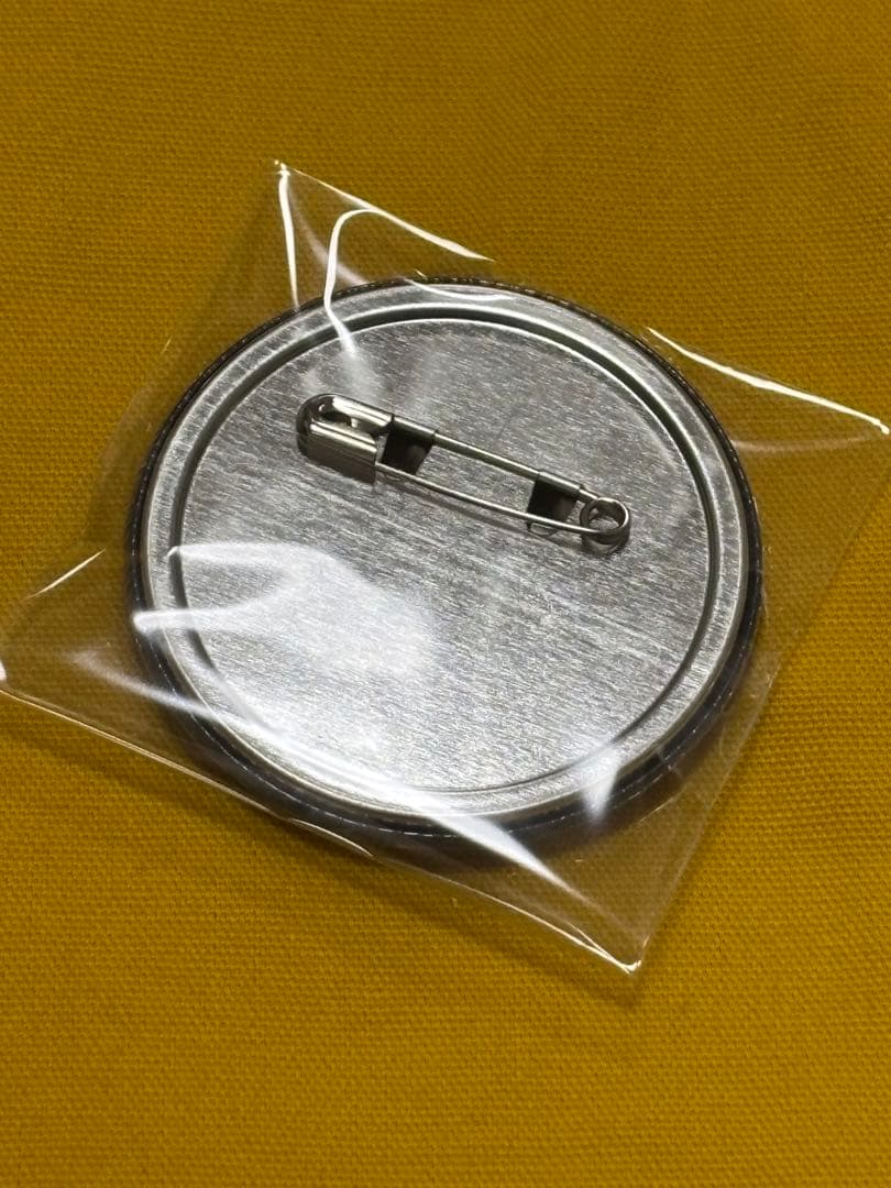 コナン　希少　缶バッジ　工藤新一　1点