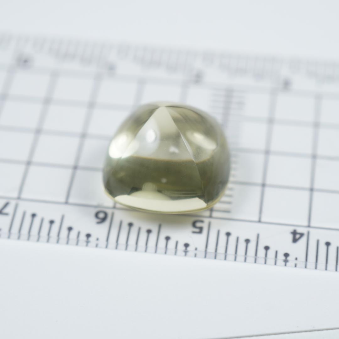 サニディン　シュガーローフカット