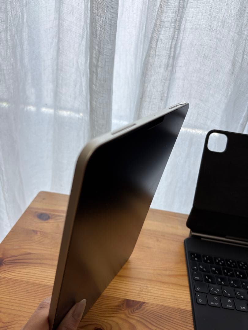 iPadAir 第5世代美品と純正キーボード