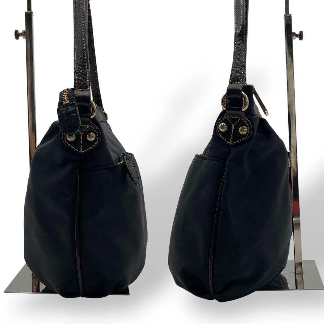 アナスイ ANNA SUI ショルダーバッグ 斜め掛け ナイロン ブラック ロゴ