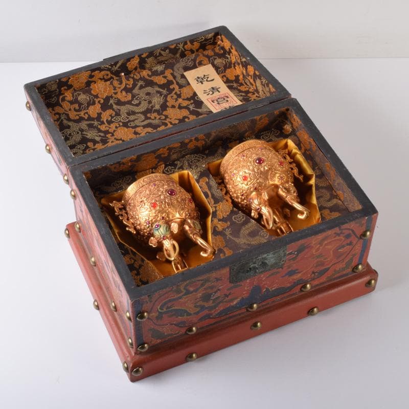 中国　古銅鍍金　双耳三つ足杯　一對　時代箱付　V　7593A