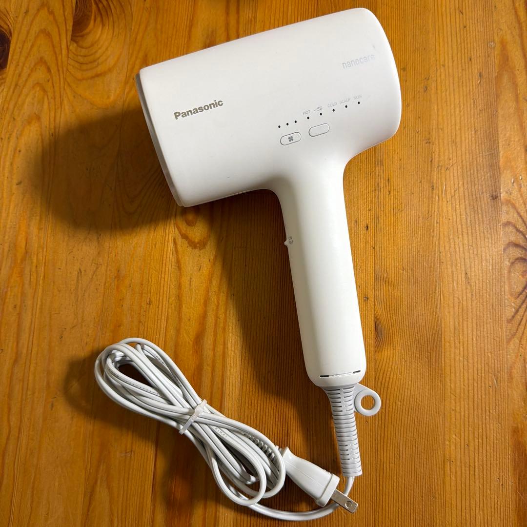 Panasonic ドライヤー　ナノケア　EH-NA0J ホワイト