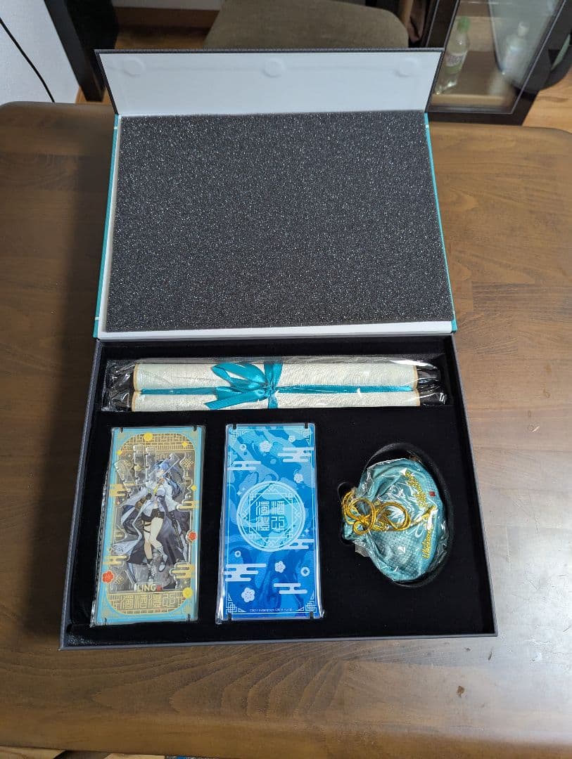 【中身未開封】アークナイツ 2.5周年 将進酒 LIMITED BOX 歳相団欒