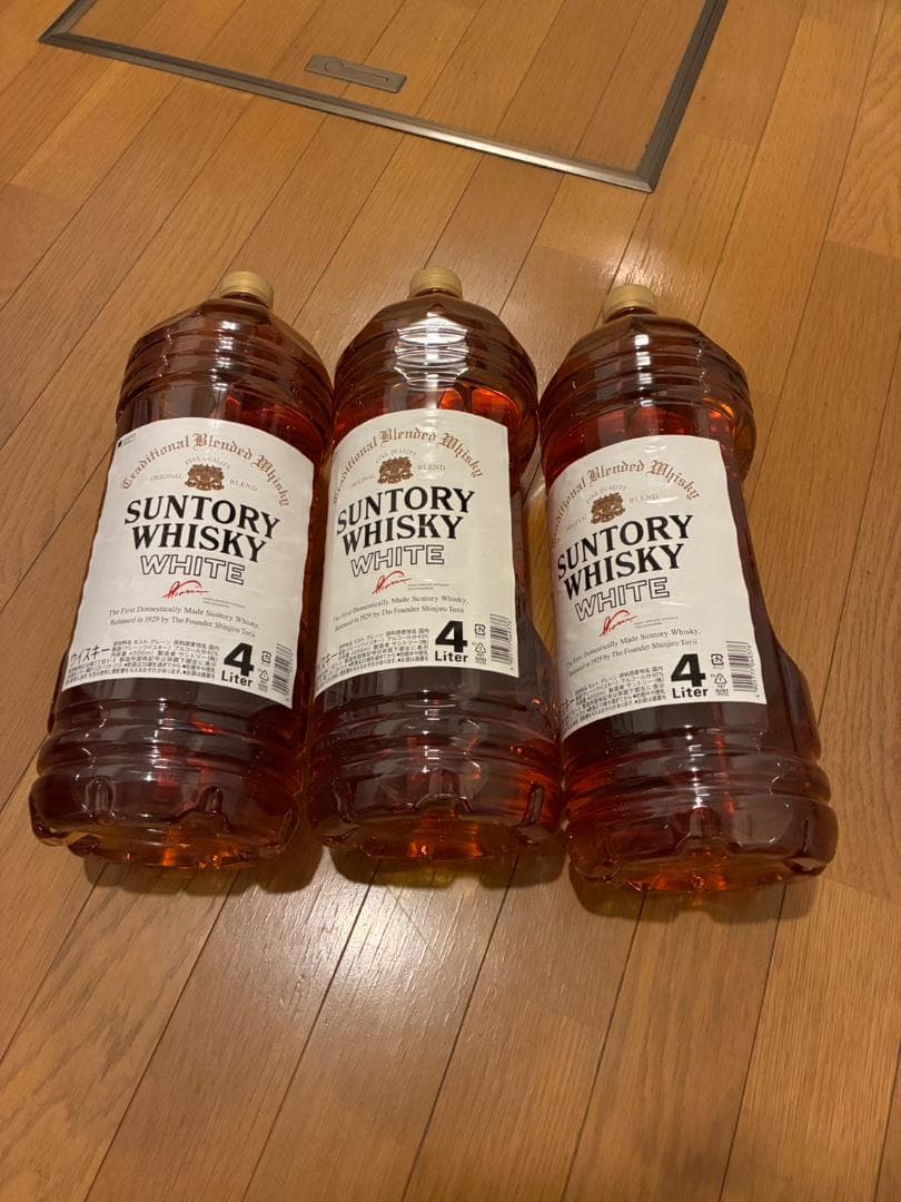 サントリー ホワイト ペット 4L 3本