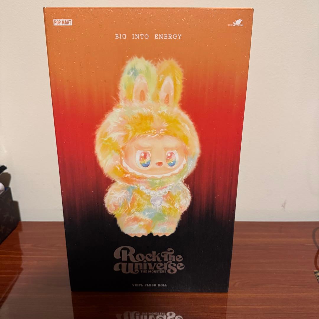 ぬいぐるみ Labubu Rock the universe