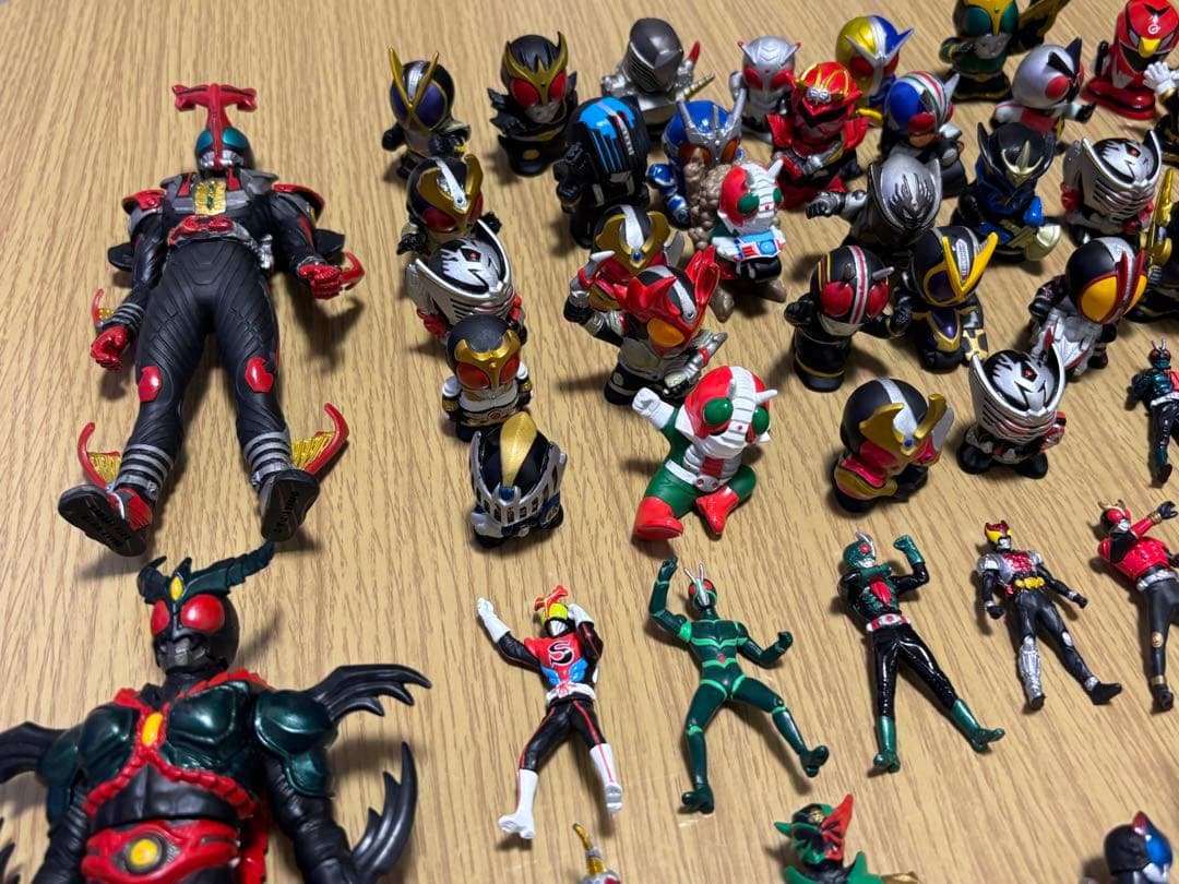 仮面ライダー 特撮 戦隊モノ フィギュア 指人形 まとめ売り 68体
