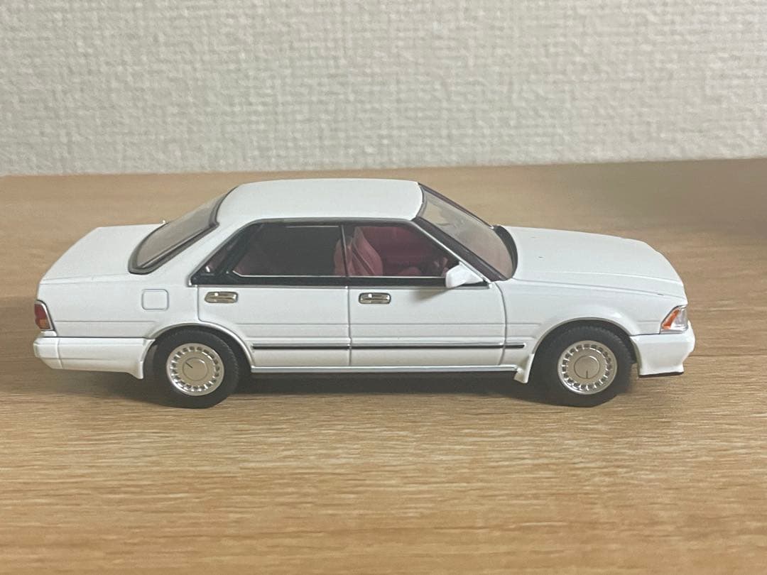 トミカリミテッド LV-N43-22a セドリックHTグランツーリスモSV