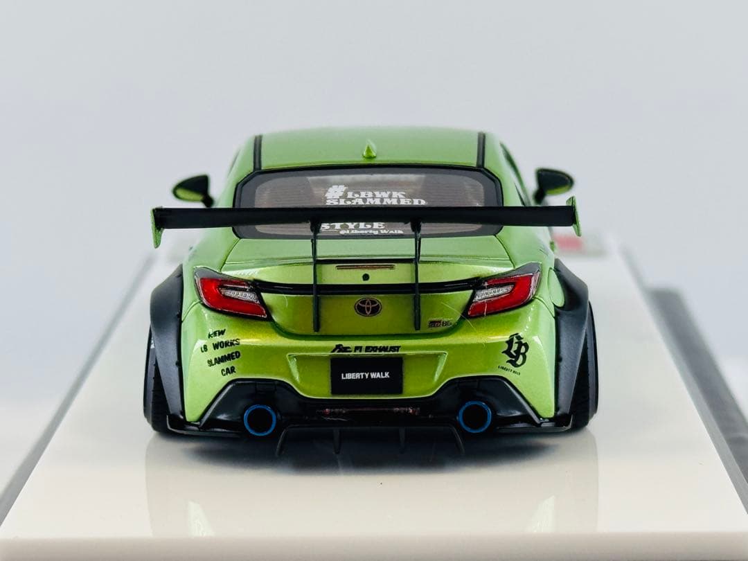 EIDOLON 1/43 LB Nation GR86 パールグリーン