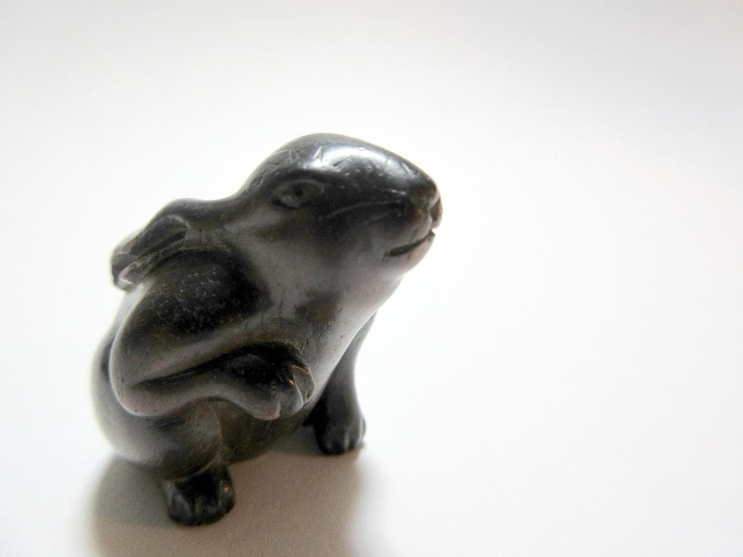 うさぎ 堤物 根付 木製 木彫 兎 Netsuke / アンティーク