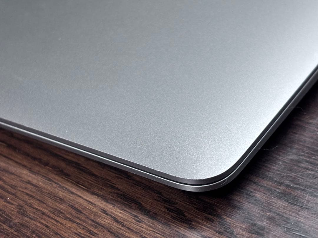 MacBook Air 13-inch 2020年 スペースグレイ