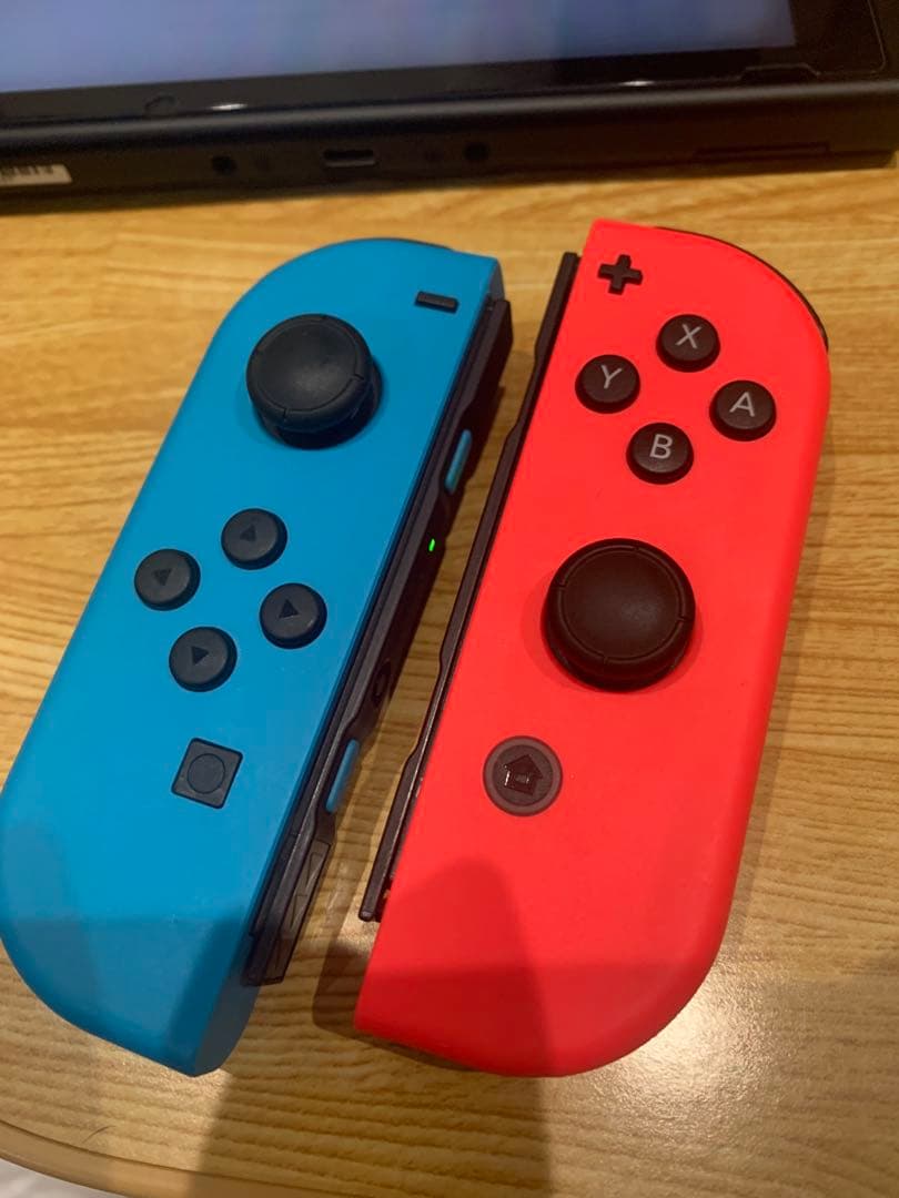 Nintendo switch 本体　桃鉄ソフト付き