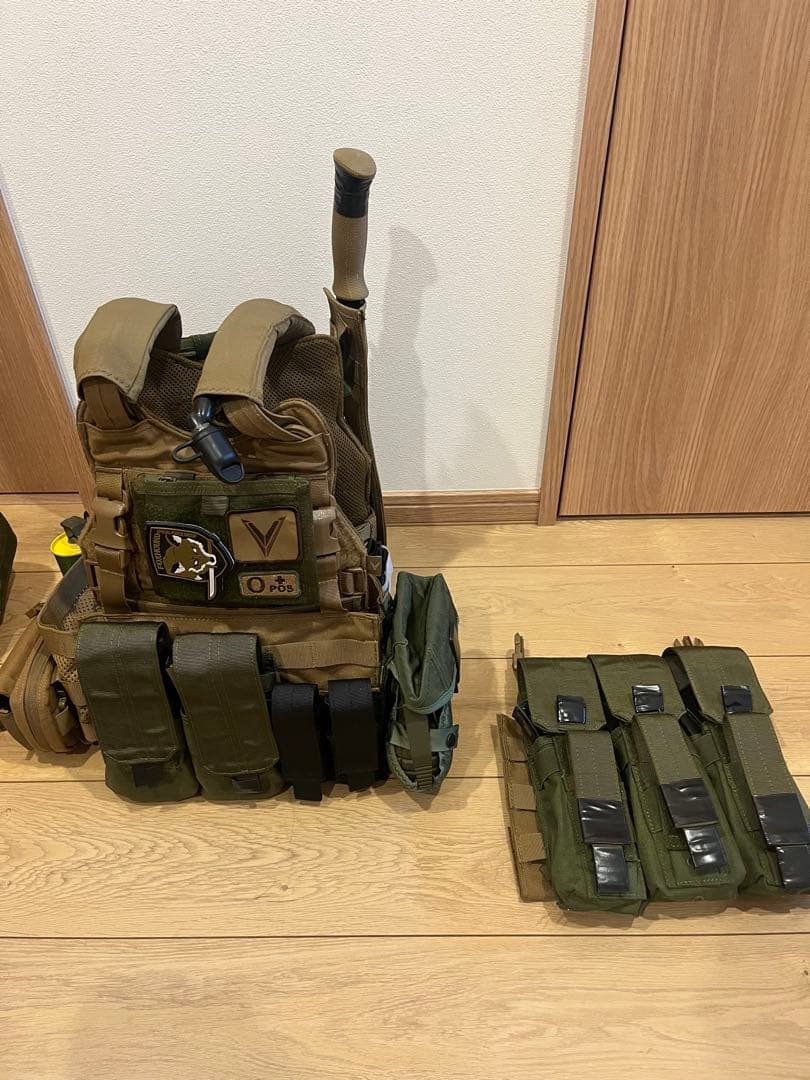 ベロシティ　プレートキャリア　その他サバゲーグッズ