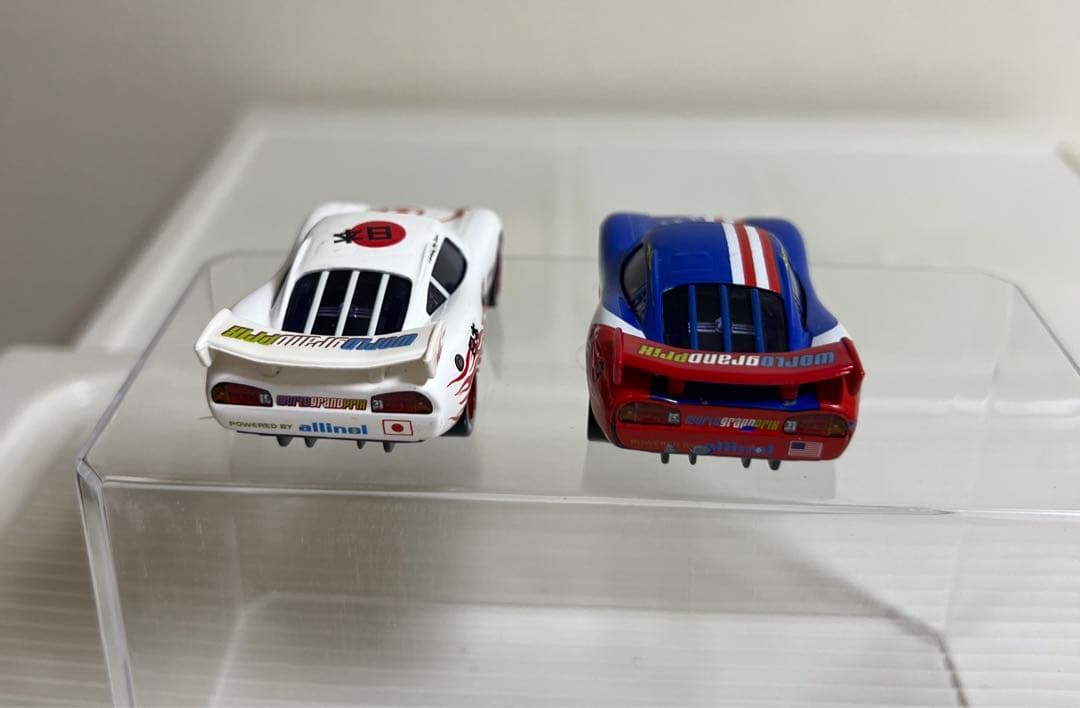 カーズミニカー（マテル）マックィーン日本ペイント、海外ペイント