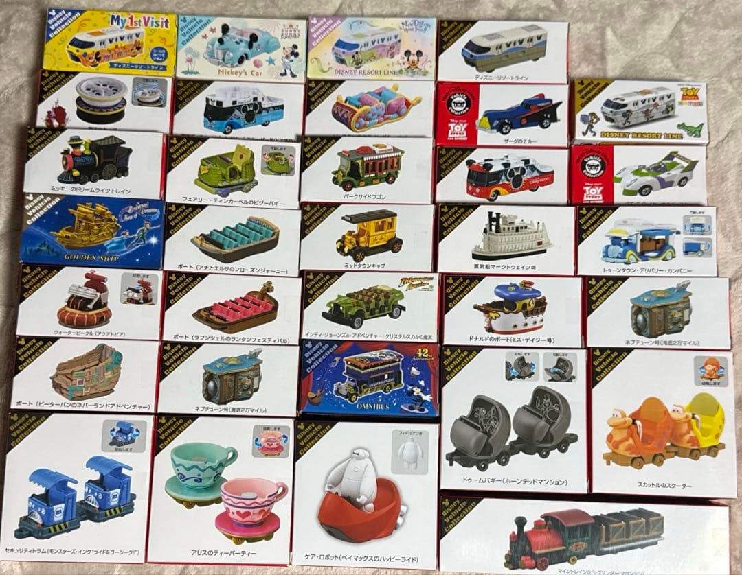 ぼ*う様 東京ディズニーリゾート　トミカ　Disney mini car toy