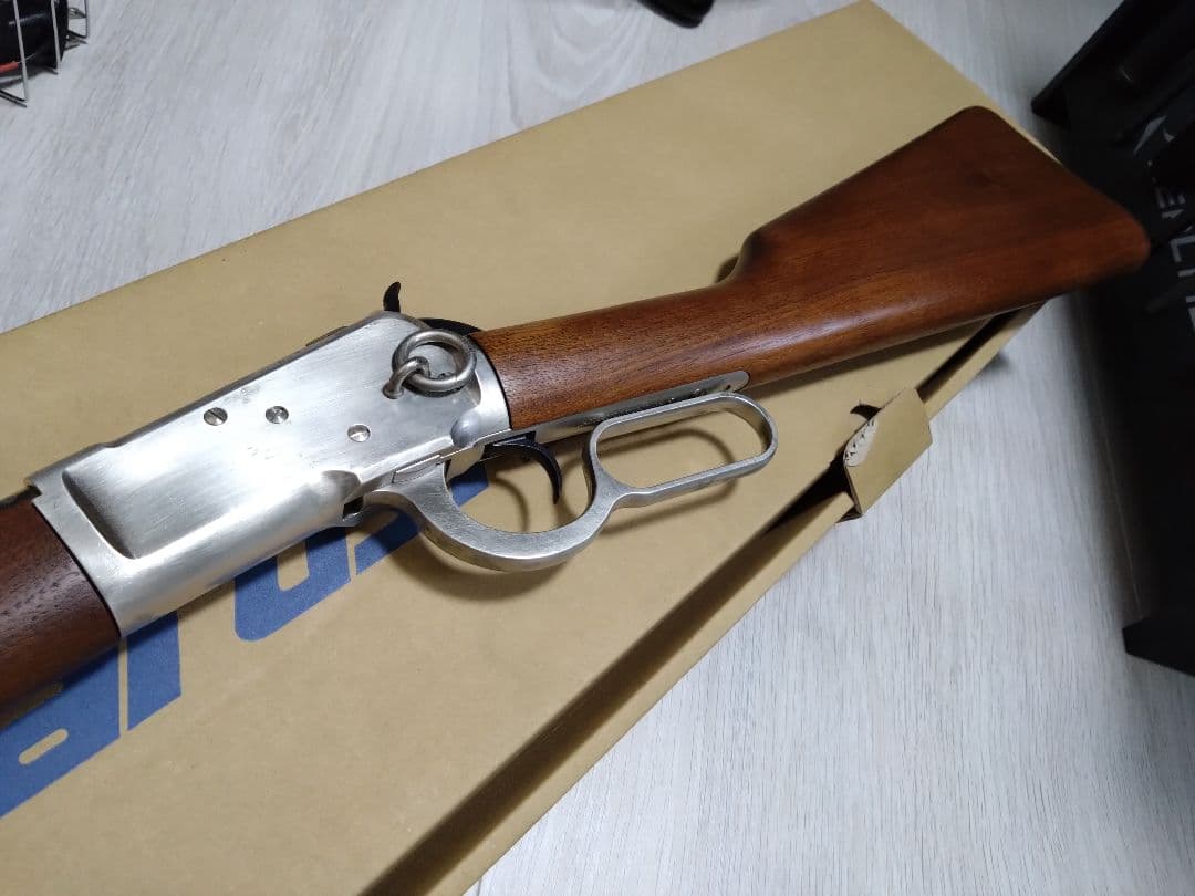 マルシン ウィンチェスターウォールナット仕様シルバー