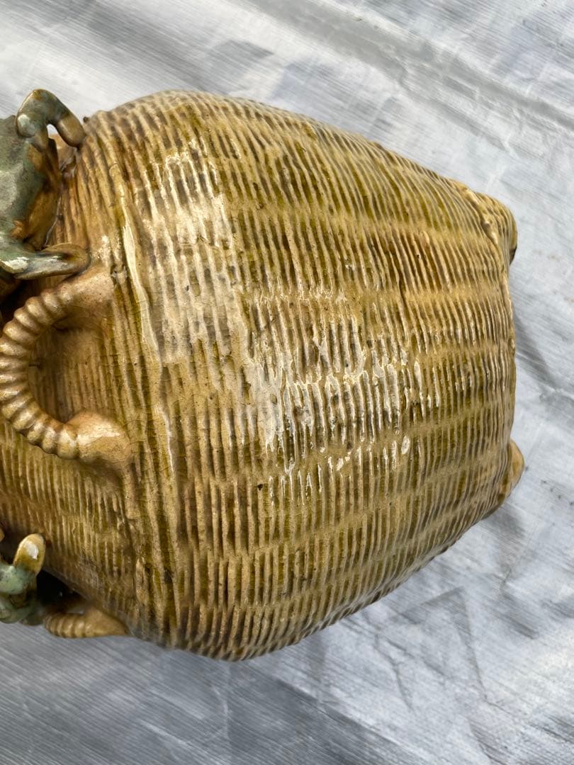 【現状品】蟹装飾 陶器花瓶 壺