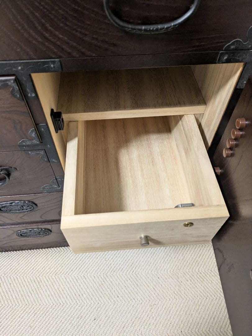 青木産業　箪笥　民芸家具　チェスト　整理箪笥　鍵付き