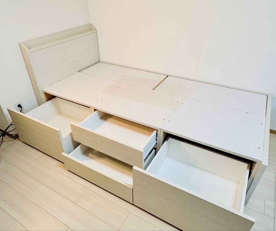 鮎【引取り限定（東京都板橋区）】ニトリ 大容量収納ベッド