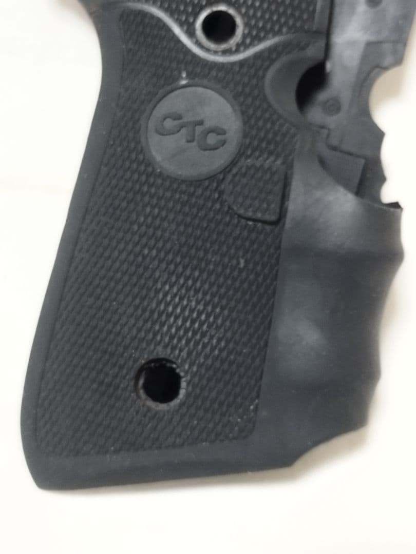 い*い様 (4865)Beretta92/96/M9米軍実物CTCレーザーグリッ