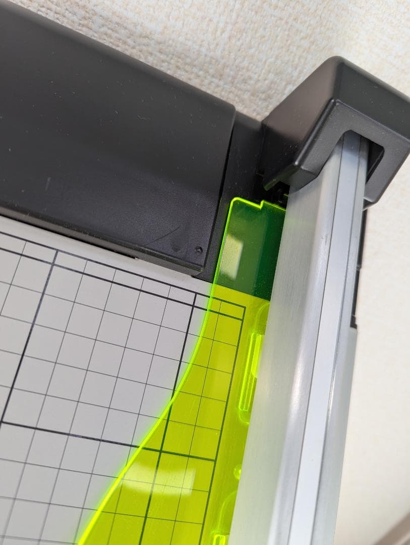 カール裁断機 ペーパーカッター ディスクカッター スリム A4 DC-F5100