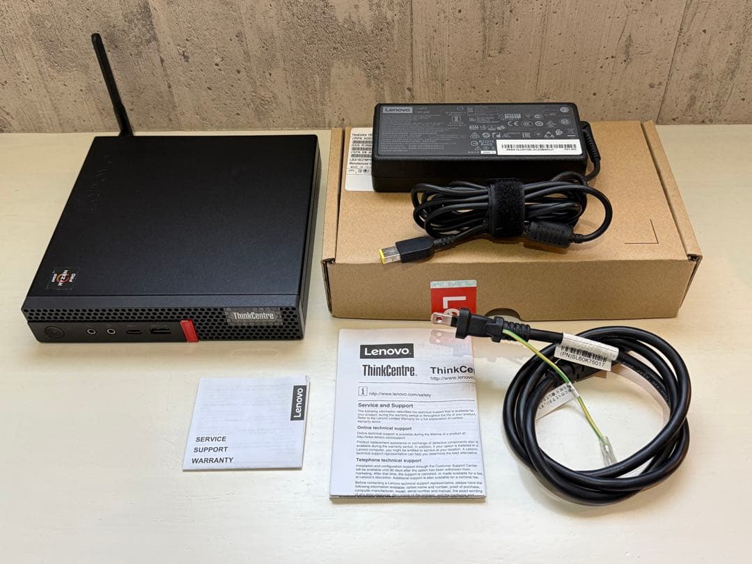 Lenovo ThinkCentre M75q-1 【16GB / 1TB】