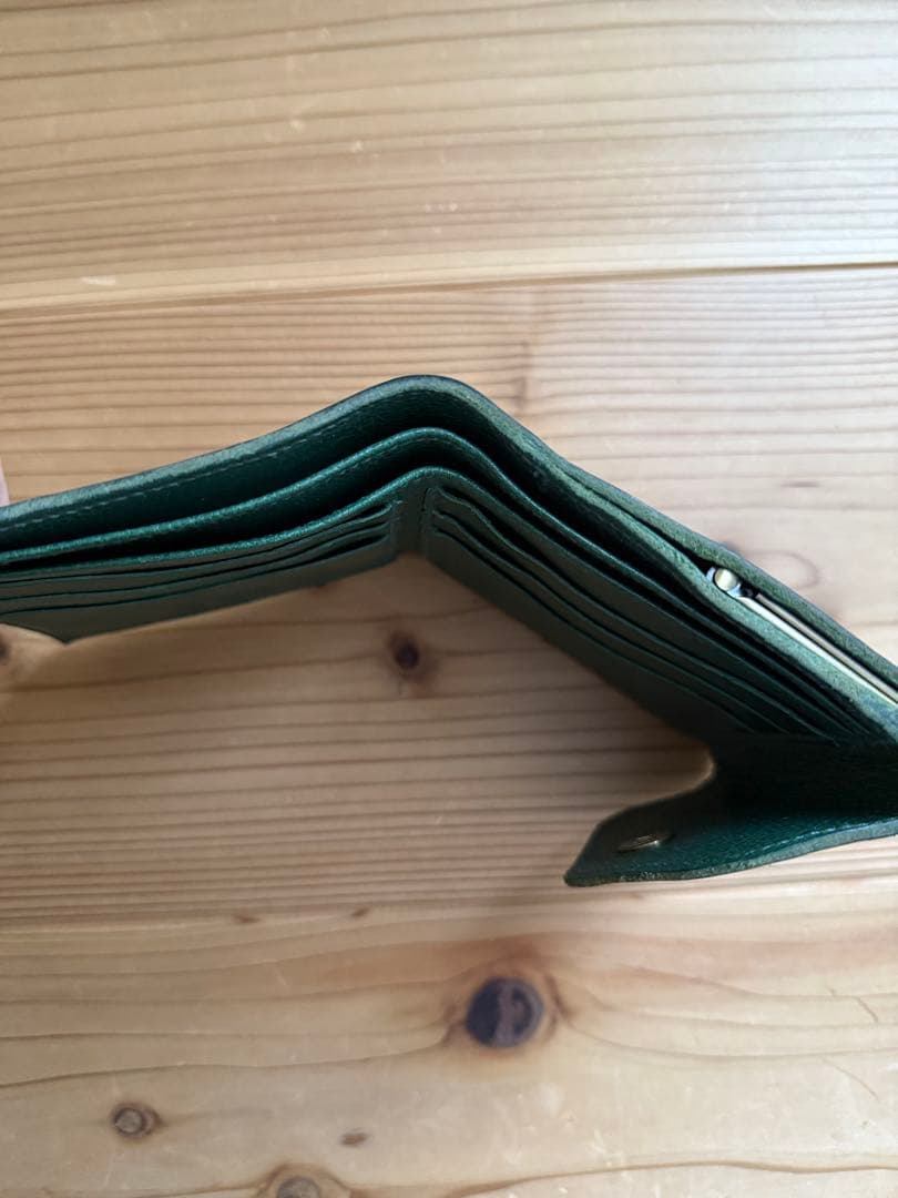 IL BISONTE イルビゾンテ　二つ折り財布 付属品あり