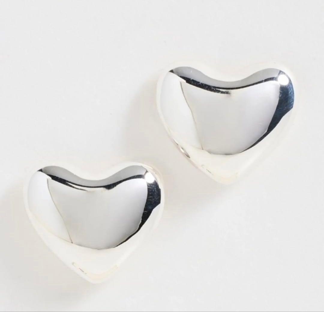 ANNIKA INEZアニカイネズ　ハートピアス ラージ　シルバーカラー神崎恵