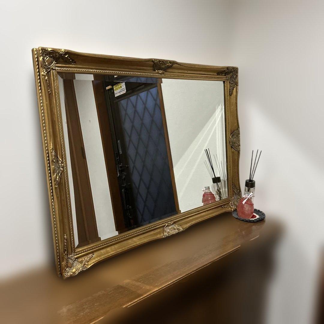 アンティーク調＊彫刻入り金色フレームの鏡