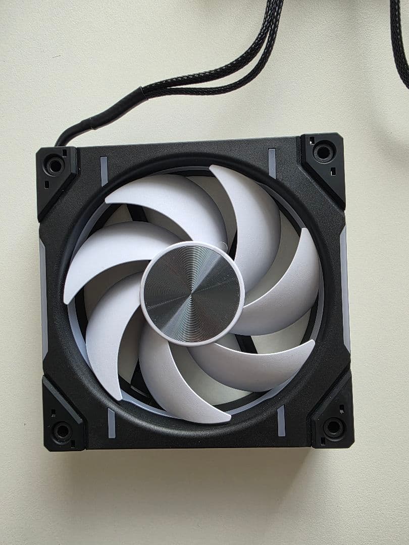 phanteks d30 120mm 連結ケースファン