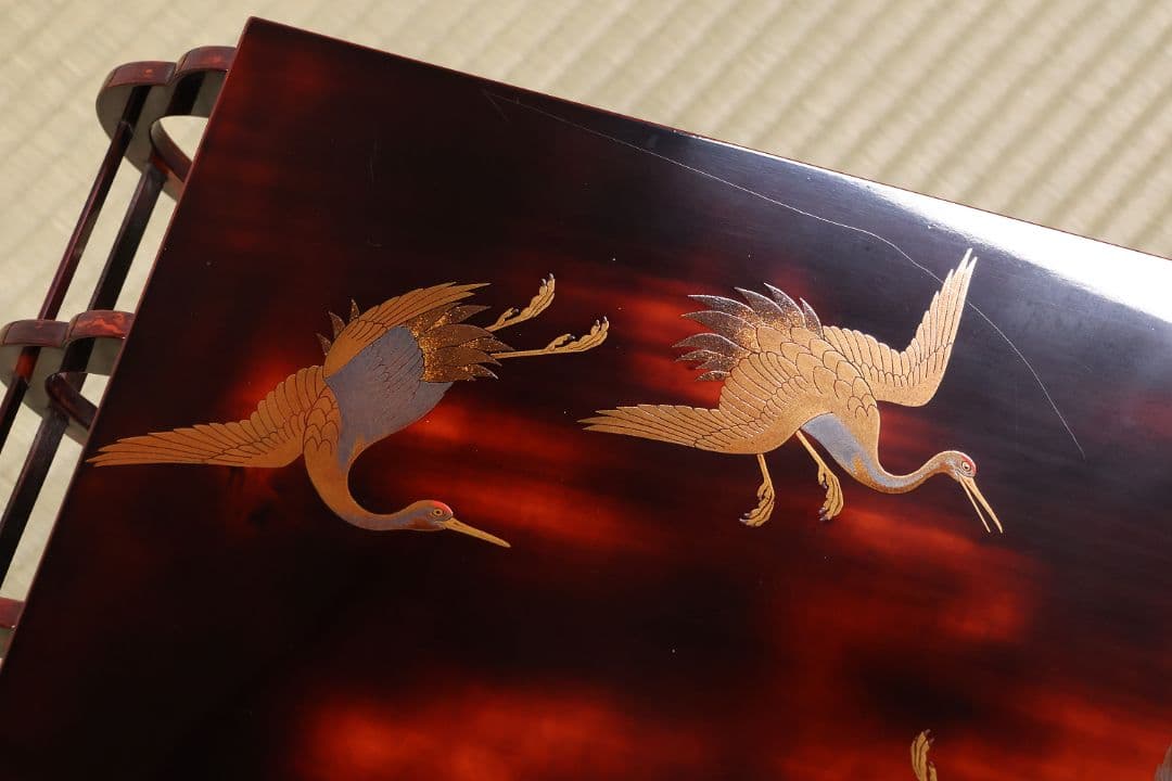 時代 漆芸 鶴図 金銀蒔絵 曙塗 八足 二段卓 木製 花台 銀露【MA661】