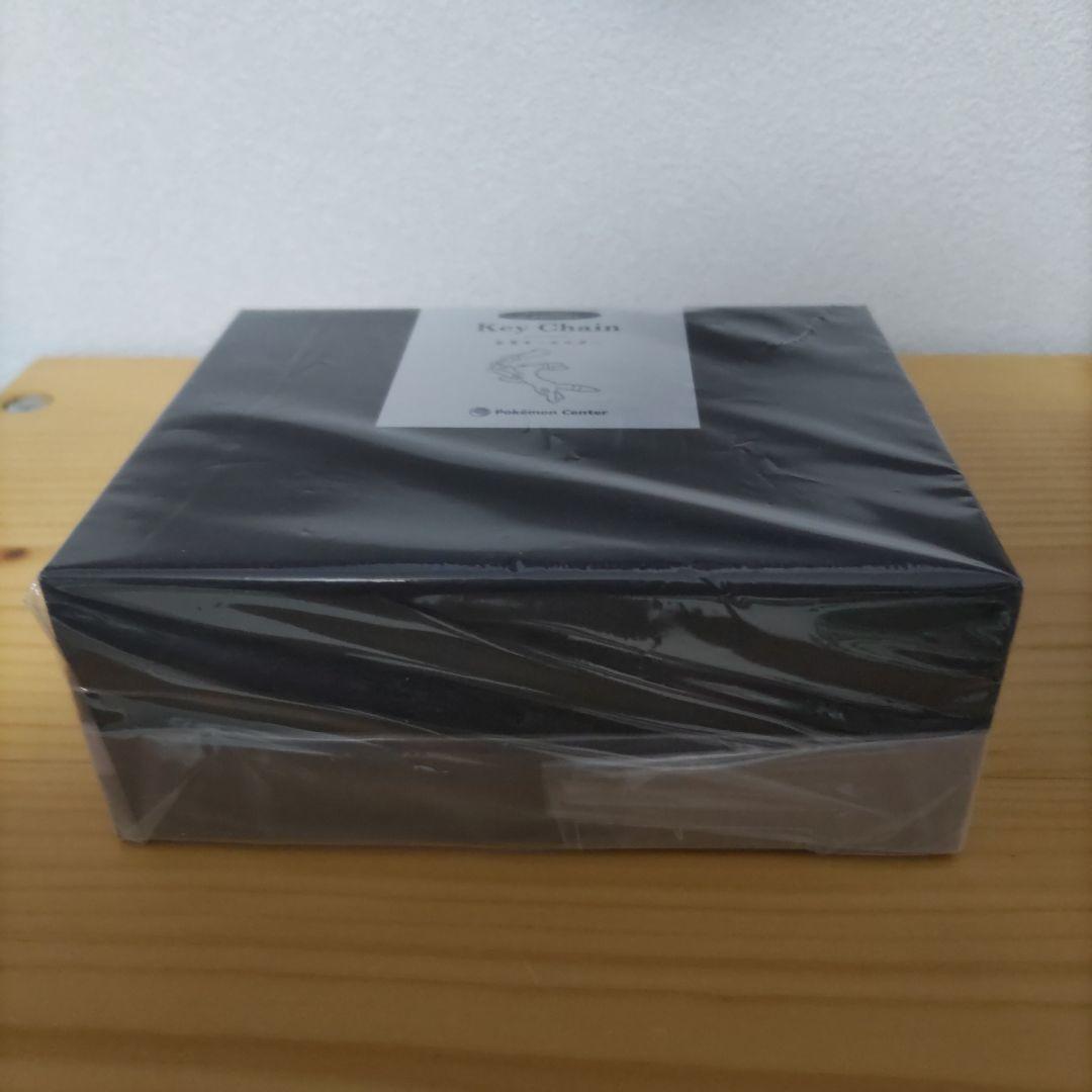 本革　キーホルダー　ブラッキー　ポケモン　ポケットモンスター