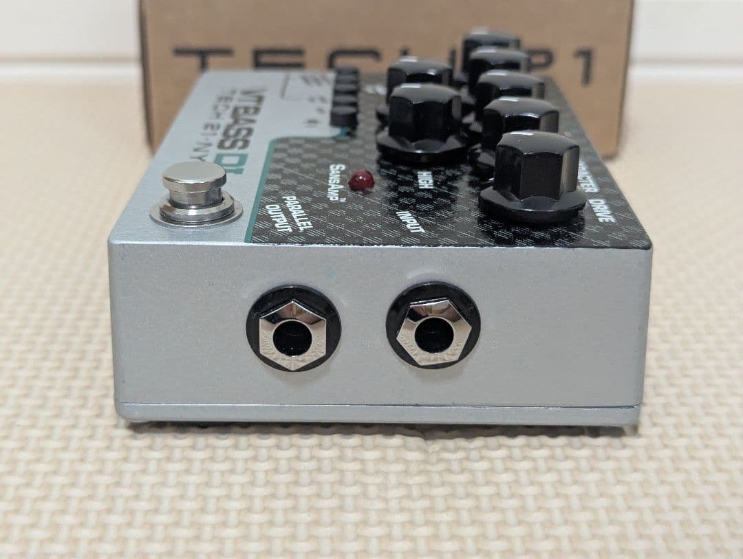 TECH 21 VT BASS DI ベースプリアンプ