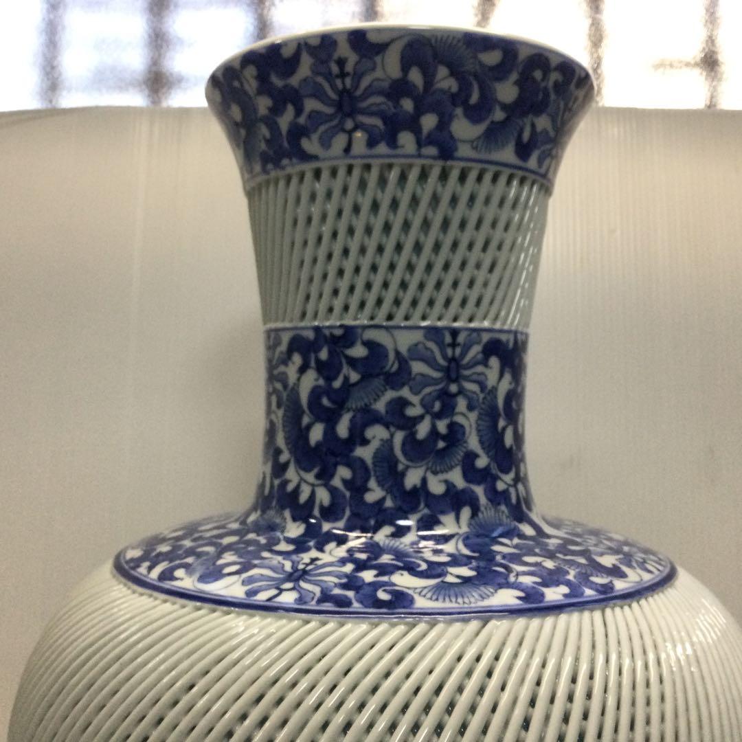 ☆値下げ！有田焼　網目　花瓶　壺　青　白　陶器　豪華！昭和レトロ