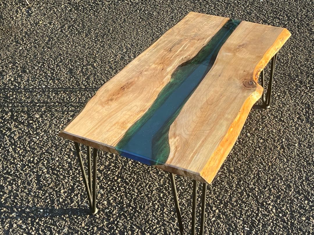 【クルミ】おしゃれ　ローテーブル レジンテーブル　リバーテーブル