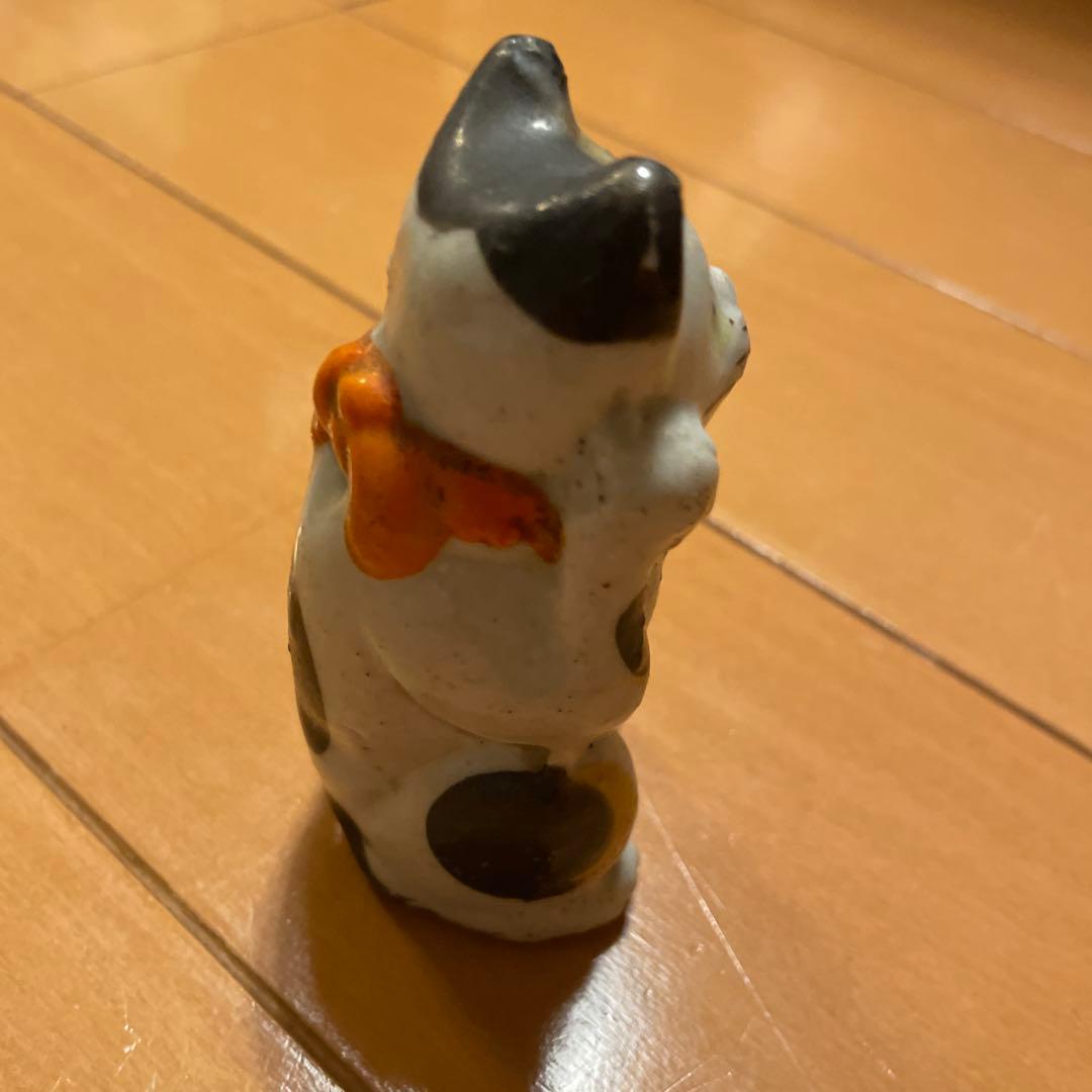 【文明館】招き猫 瀬戸人形 (約97g) 時代物 古玩 色絵 陶磁器