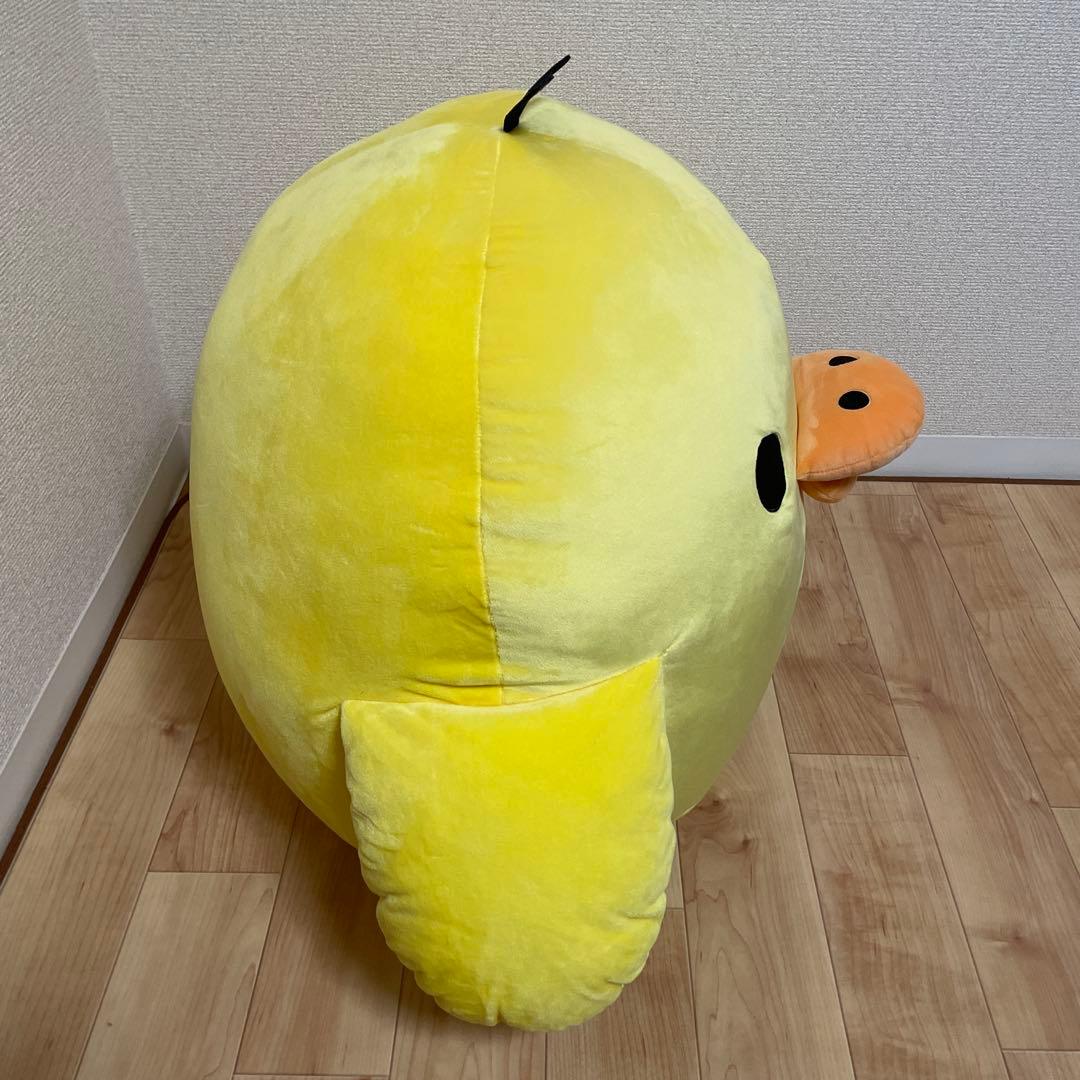 サンエックス　キイロイトリ特大ぬいぐるみ