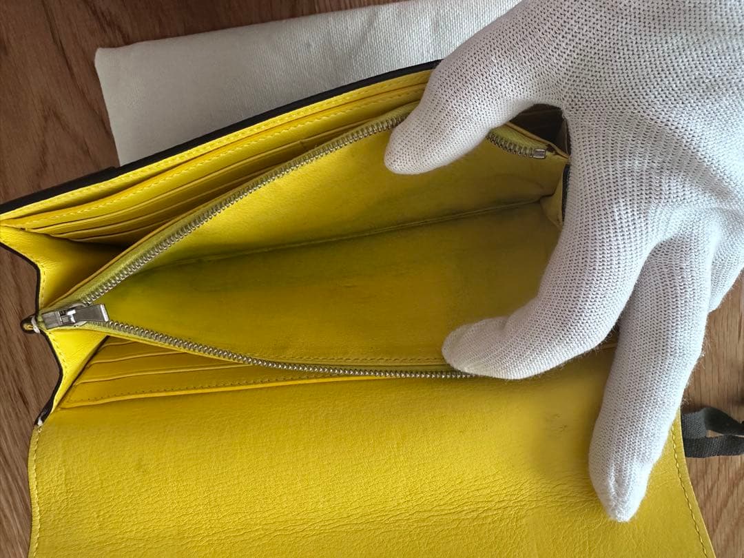 CÉLINE グレー 二つ折り長財布 保存袋付き