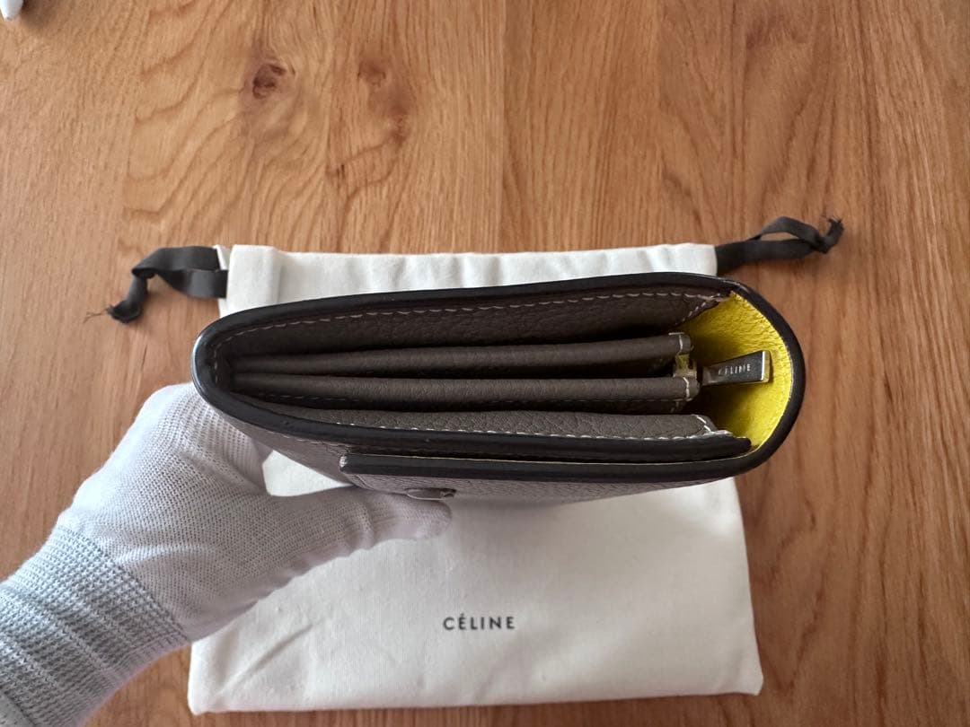 CÉLINE グレー 二つ折り長財布 保存袋付き