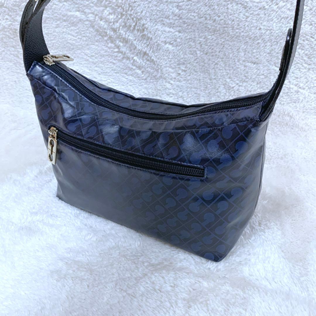 【レイ】ほぼ未使用 ♪ ゲラルディーニ ソフティ レザーストラップショルダ