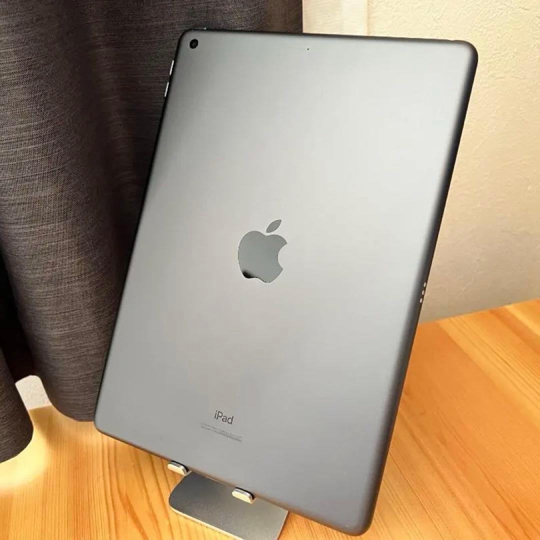 Apple iPad 第7世代 128GB 10.2インチ スペースグレー